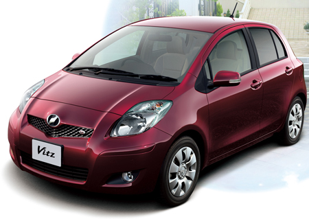 TOYOTA VITZ F