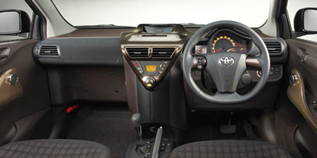 TOYOTA IQ130G LEATHER PACKAGE