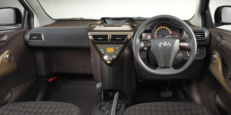 TOYOTA IQ100G LEATHER PACKAGE