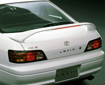 Toyota levin trueno отличия