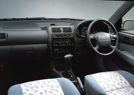 TOYOTA STARLET GLANZA V