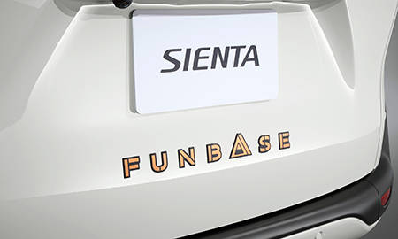 TOYOTA SIENTA FUNBASE G