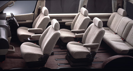 TOYOTA GRANVIA G COMFORT SELECTION