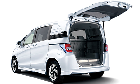 HONDA FREED SPIKE HYBRID JUST SELECTION