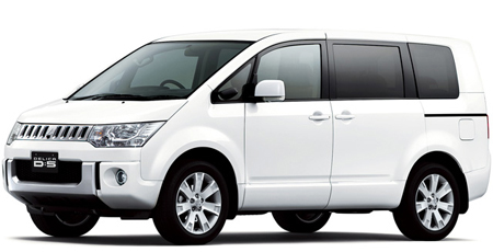 MITSUBISHI DELICA D5 2009