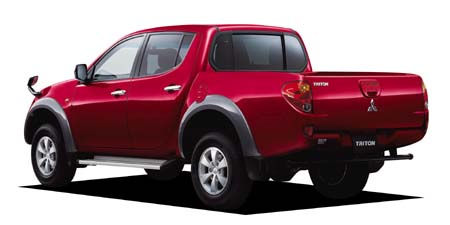 MITSUBISHI TRITON BASE GRADE