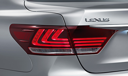 LEXUS LS460 