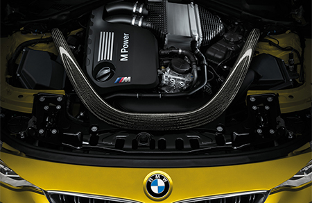 BMW M4 COUPE