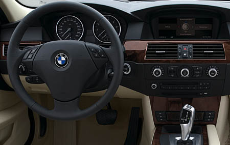 BMW 5 SERIES 525i