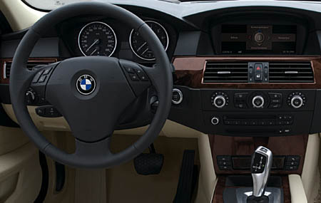 BMW 5 SERIES 540i