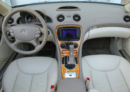 MERCEDES BENZ SL550 