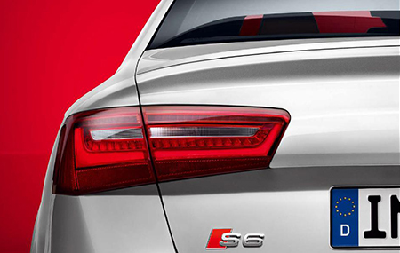 AUDI S6 BASE GRADE