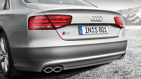 AUDI S8 BASE GRADE