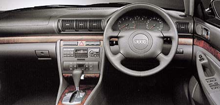 AUDI A4 2 4 QUATTRO