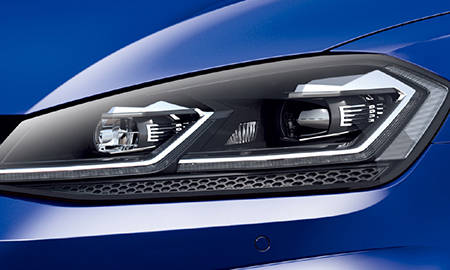 VOLKSWAGEN GOLF R VARIANT BASE GRADE