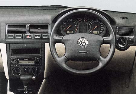 VOLKSWAGEN GOLF E