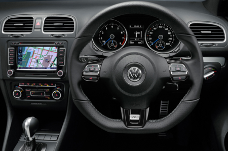 VOLKSWAGEN GOLF R