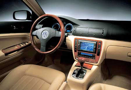 VOLKSWAGEN PASSAT W8 4MOTION