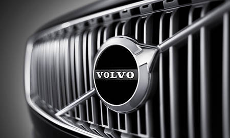 VOLVO XC90 T5 AWD MOMENTUM