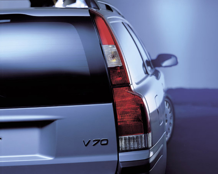 VOLVO V70 2 4T