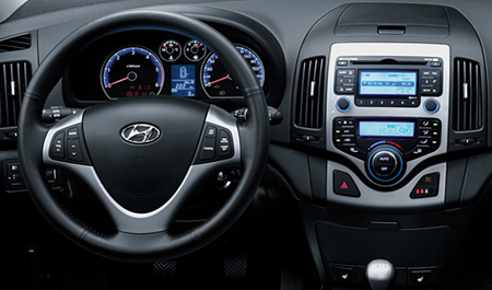 HYUNDAI I30 2 0GLS