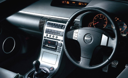 NISSAN SKYLINE