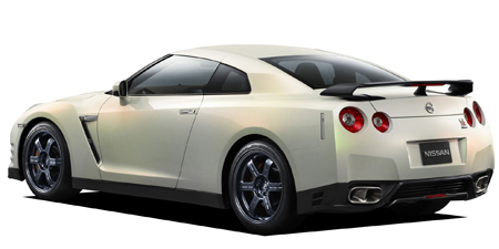NISSAN GT-R