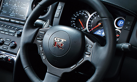 NISSAN GT-R