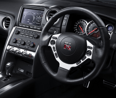 NISSAN GT-R