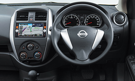 NISSAN LATIO