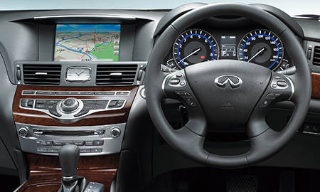 NISSAN FUGA