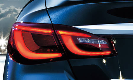 NISSAN FUGA