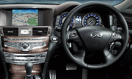 NISSAN FUGA