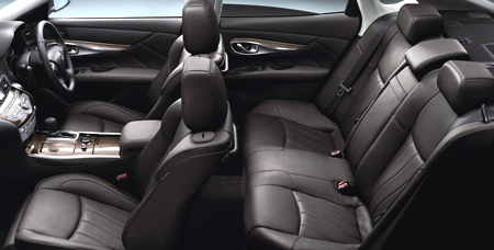 NISSAN FUGA