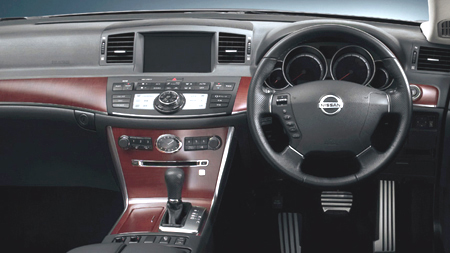 NISSAN FUGA