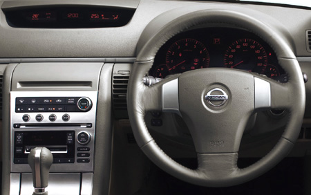 NISSAN STAGEA
