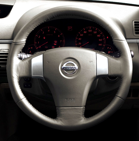 NISSAN STAGEA