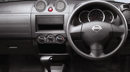 NISSAN KIX