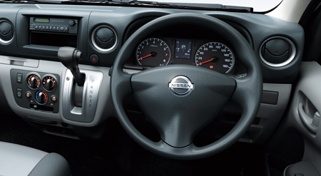 NISSAN NV350CARAVAN WAGON
