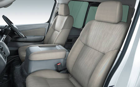 NISSAN NV350CARAVAN WAGON