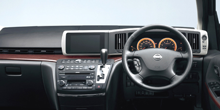 NISSAN ELGRAND