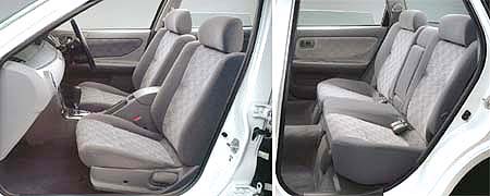 NISSAN AVENIR