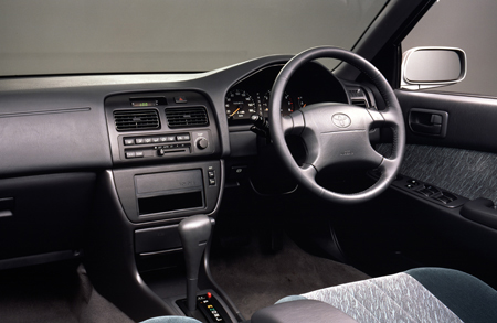 TOYOTA VISTA