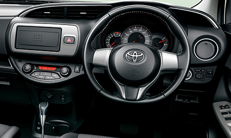 TOYOTA VITZ