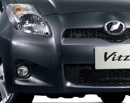 TOYOTA VITZ