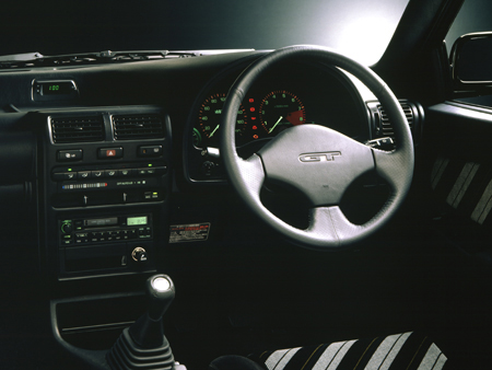 TOYOTA STARLET