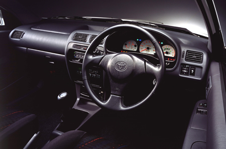 TOYOTA STARLET