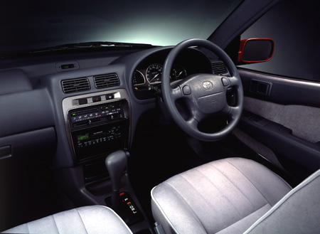 TOYOTA STARLET