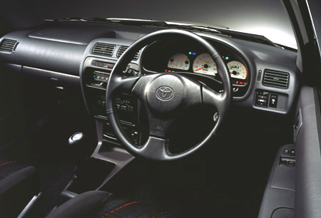 TOYOTA STARLET