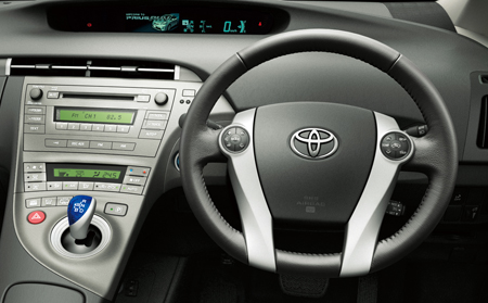 TOYOTA PRIUS PHV